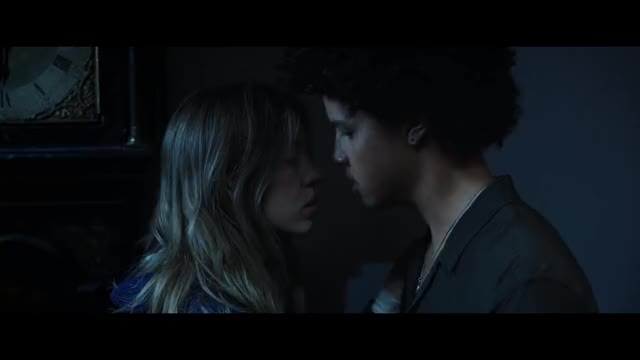 Sydney Sweeney - Nocturne (2020) - hook-up scene, longer version