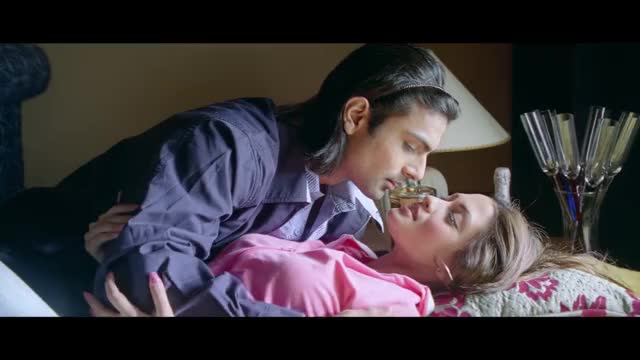 Riya Sen in Silsiilay Smooch Scenes 1