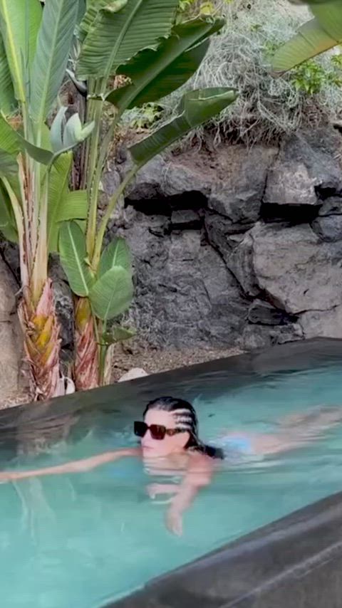 babe big ass booty cute onlyfans swimming pool tease tiktok wet fun bikinis onlyfans-creators