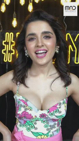 Shirley Setia underrated B🍑🍑bs 🤤