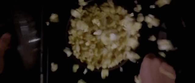 Friday-the-13th-Part-3-1982-GIF-01-05-33-3d-popcorn