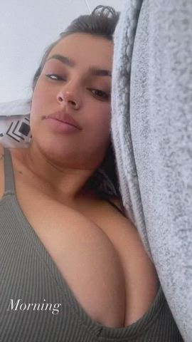 amateur cleavage homemade huge tits gif