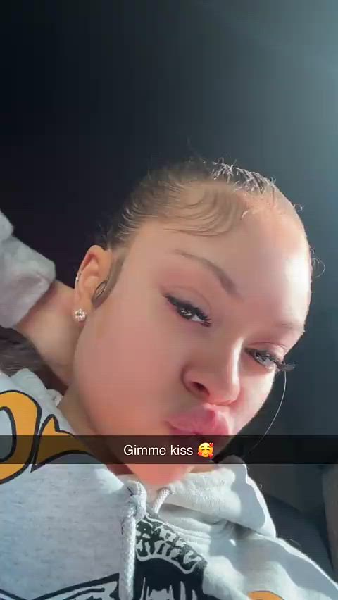 kiss kissing lightskinned gif