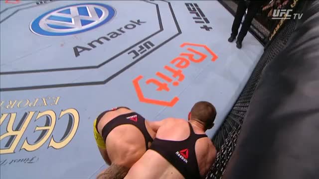 Rose Namajunas (c)	vs.	Jéssica Andrade - UFC 237