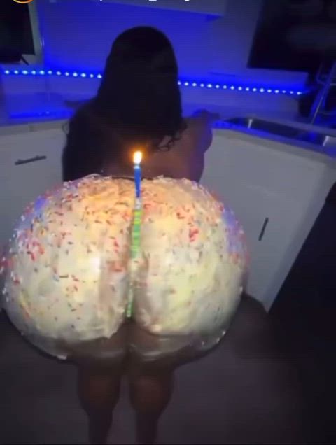 ass big ass food fetish cakegirls gif