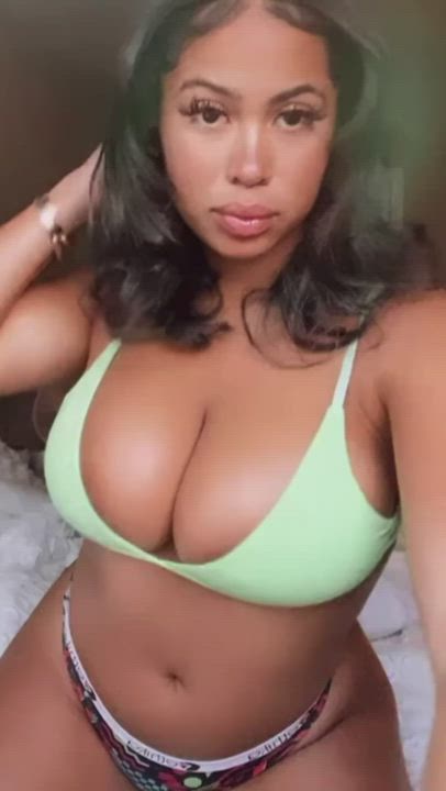 Big Tits Bra Cleavage Ebony Latina Panties gif