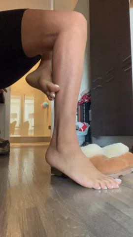 Are my feet pretty?