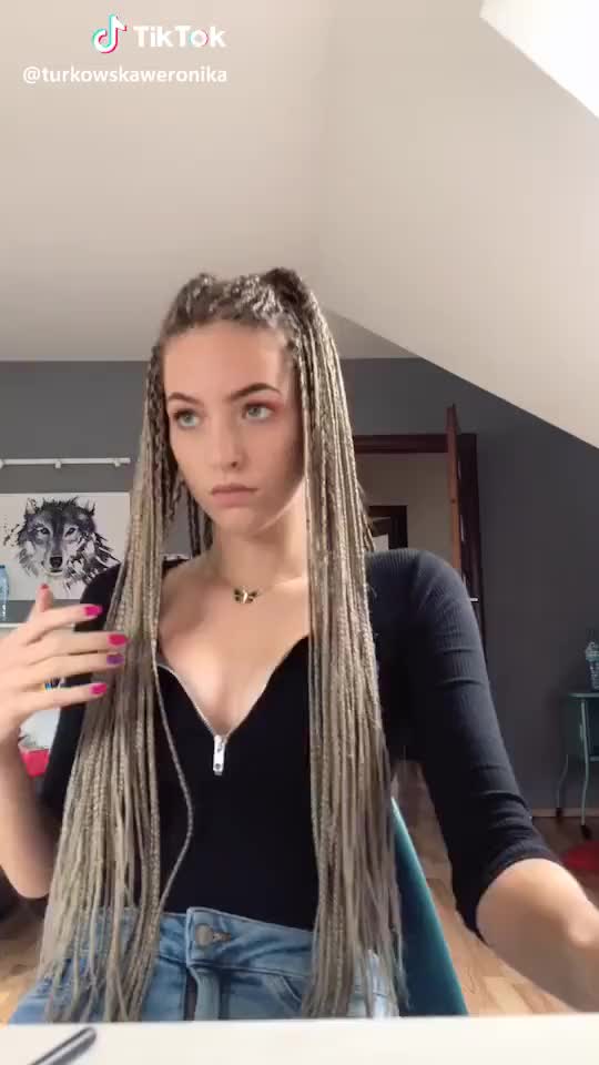 Fake or real slowmo?? #polishgirl #slowmo #boxbraids #foryou