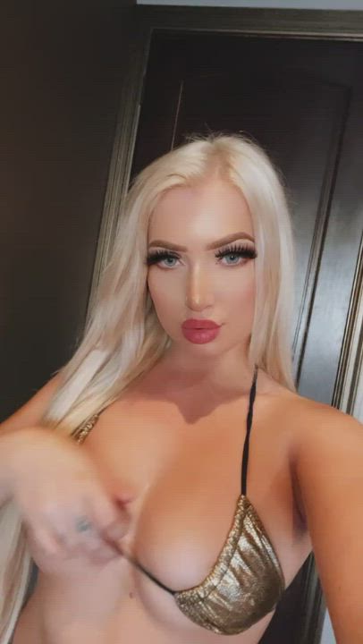 Babe Blonde OnlyFans gif