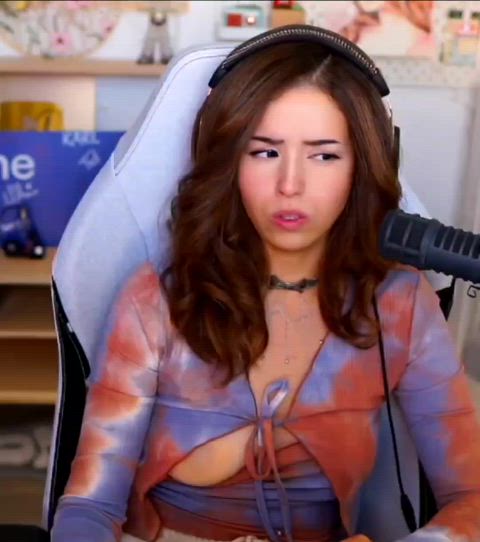 Pokimane is beautiful 