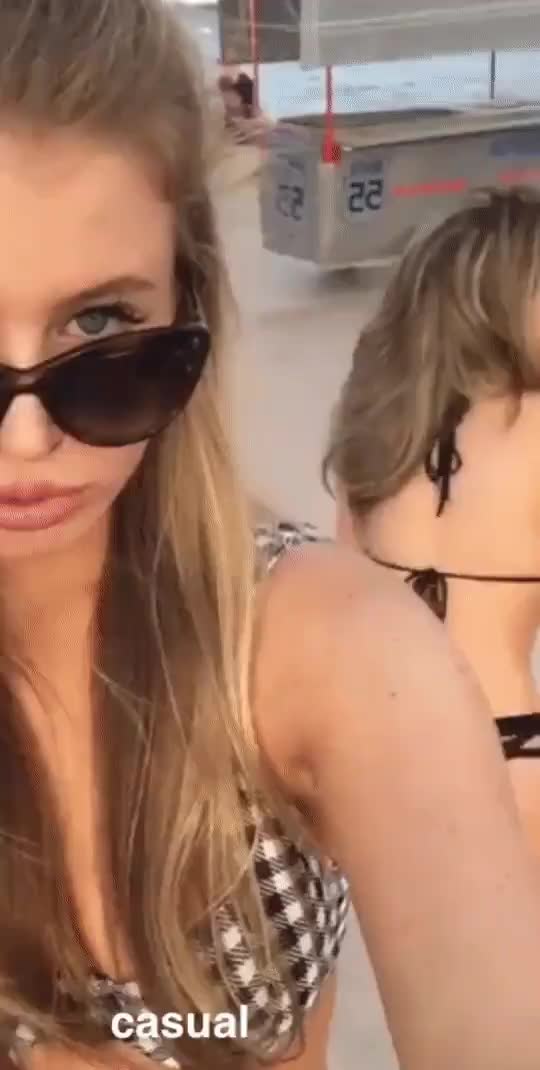 Ryan Newman - Bikini Twerk