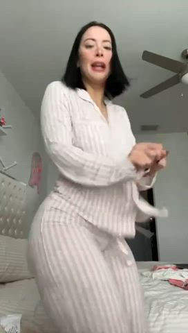 ass big ass booty jiggling pawg gif