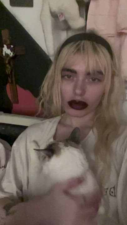 Blonde Goth Lips Lipstick Pale Tattoo gif