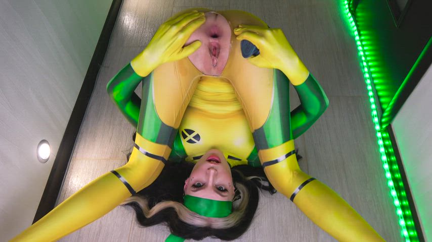 Rogue cosplay by Helly Rite big gape