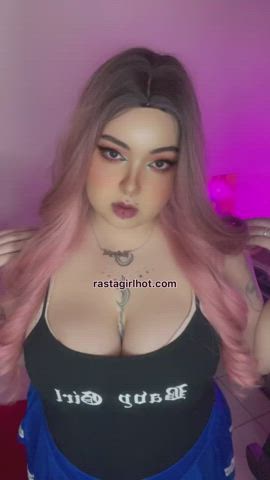 amateur big tits boobs gamer girl latina teen thick tiktok tits gif