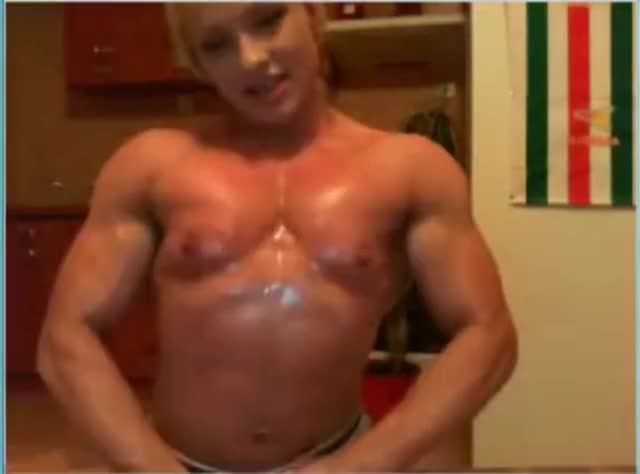 Muscular Camgirl - PECS