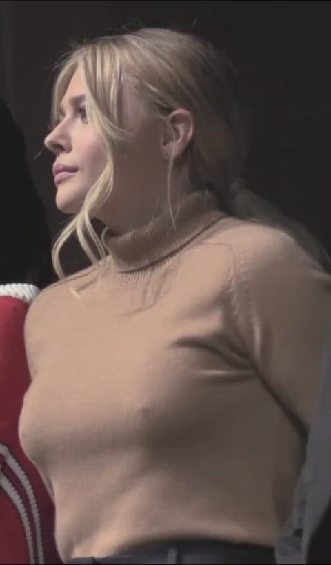 celebrity chloe pokies gif