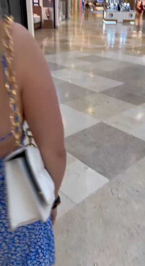 Showing my ass around the mall, hahahahahaha I'm a naughty girl!