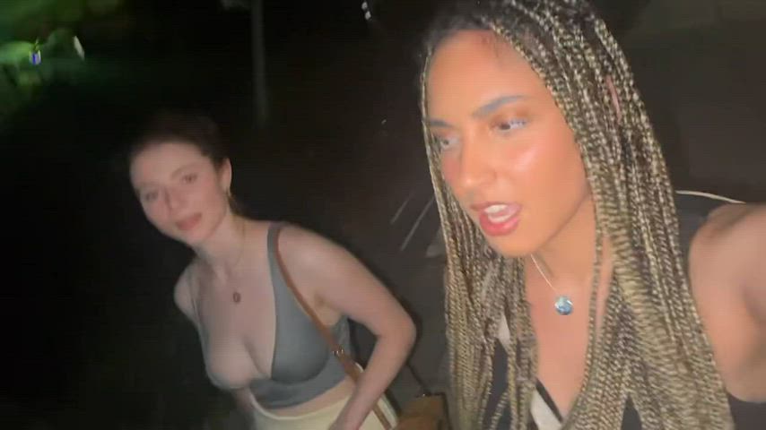 busty celebrity new zealand gif