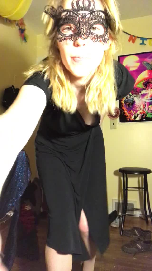 I wore this dress on our [f]irst date &lt;3