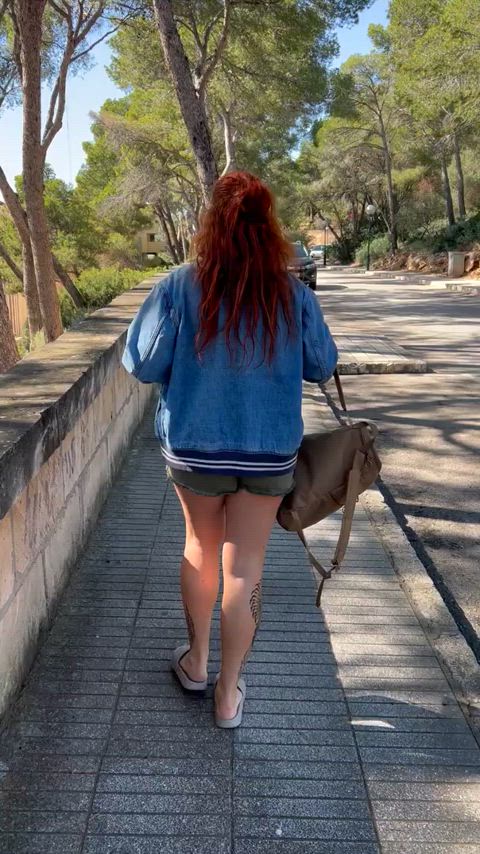 big ass big tits long legs milf mom natural tits onlyfans redhead tall gif