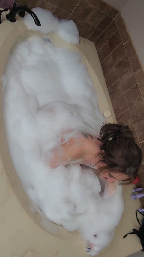 Bubble bath time again with a sexy GILF....