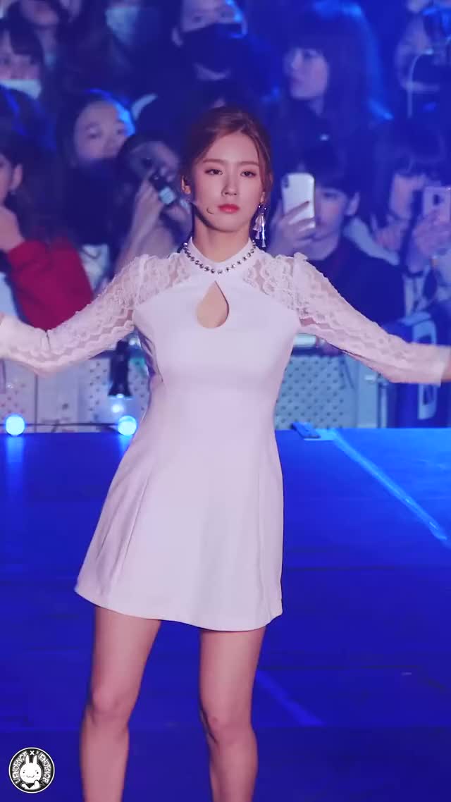 (G)I-DLE - Miyeon 181128 yt-cGYLHz041Yw