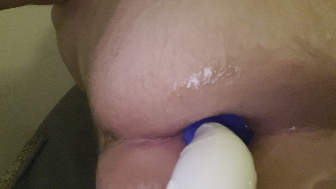 Lelo Loki helping me cum