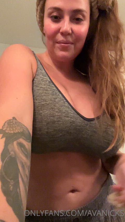 Mom showing off boobs