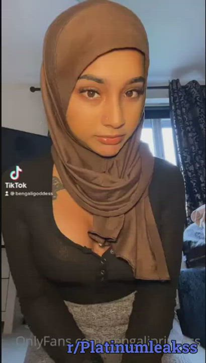 Hijabi babe Gonewild 👅💦 50GB MEGA LINK IN COMMENTS 👇👇