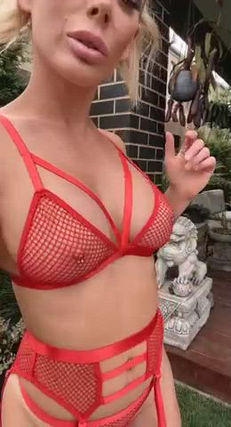 Australian Big Ass Big Tits Isabelle Deltore MILF Pawg gif