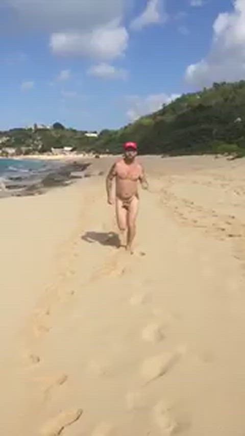 Gavin McInnes running naked as a Castaway; living free and wild in IT's Island!