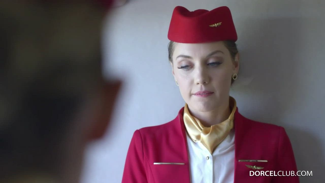 [/r/porninfifteenseconds] Elana Koshka - A Caring Stewardess