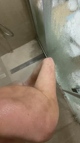 Full showering vids on onlyfans!