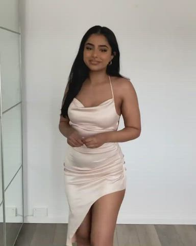 NRI British Indian Beauty [GIF]