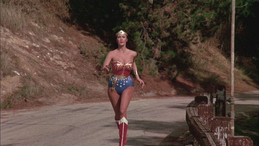 bouncing tits lynda carter slow motion gif