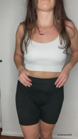 I’m soo happy to dress off for you and make your cock hard