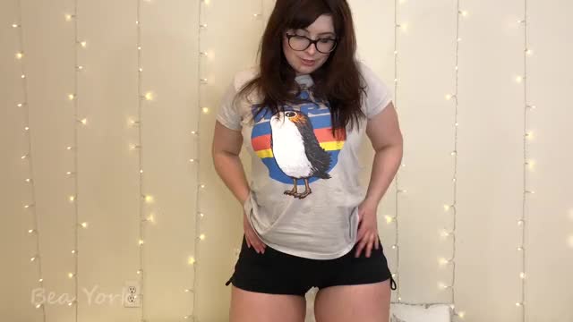 Porg shirt and an orgasm. New video's up! :)