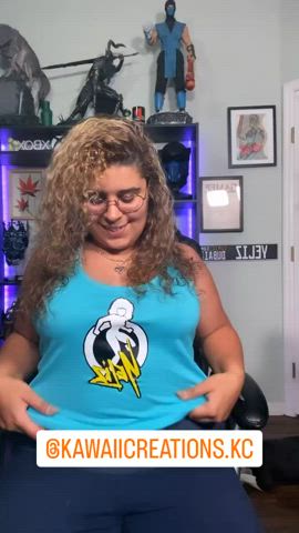 big tits busty curvy erect nipples gamer girl huge tits natural tits nipple play