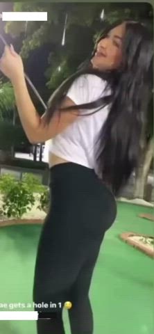 avery big ass dancing leggings gif