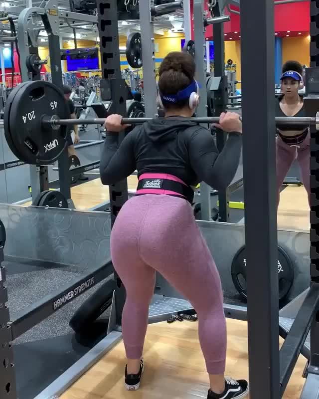 Demetria Obilor Booty Workout, Leg Day