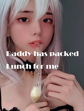 Daddy packed lunch for me!!