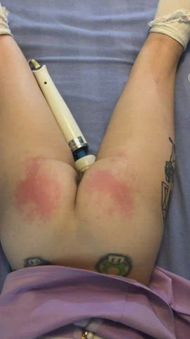 I’m such a whore I can cum just from getting spanked and sucking dick ?