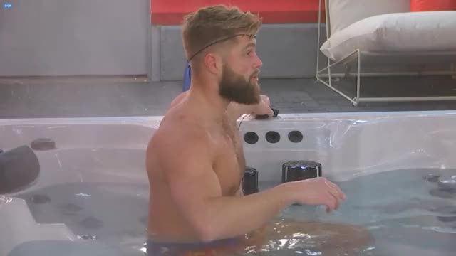 Susanne BBCan8 Hot Tub Booty 2020-03-05