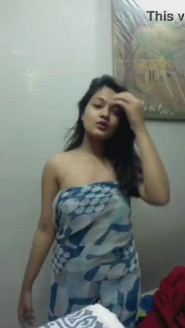 desi nude virgin gif