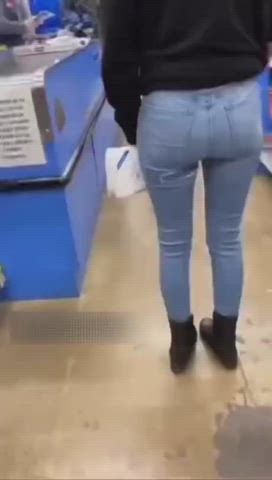 girls jeans peeing gif