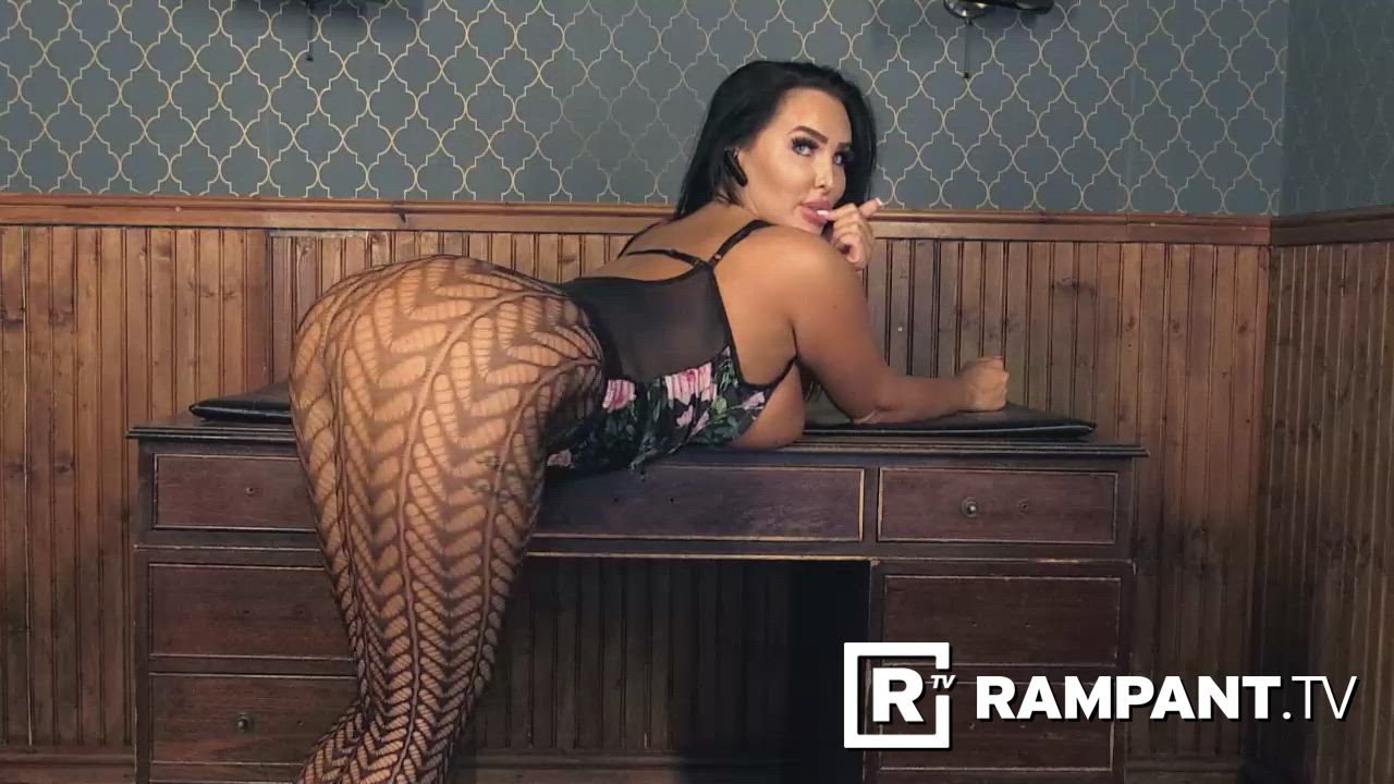 Big Tits Fishnet Layla Rose gif