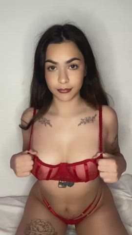 boobs goth latina goth-girls gif