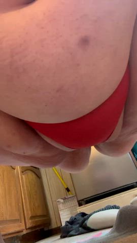 bbw pee peeing piss pissing sbbw ssbbw gif