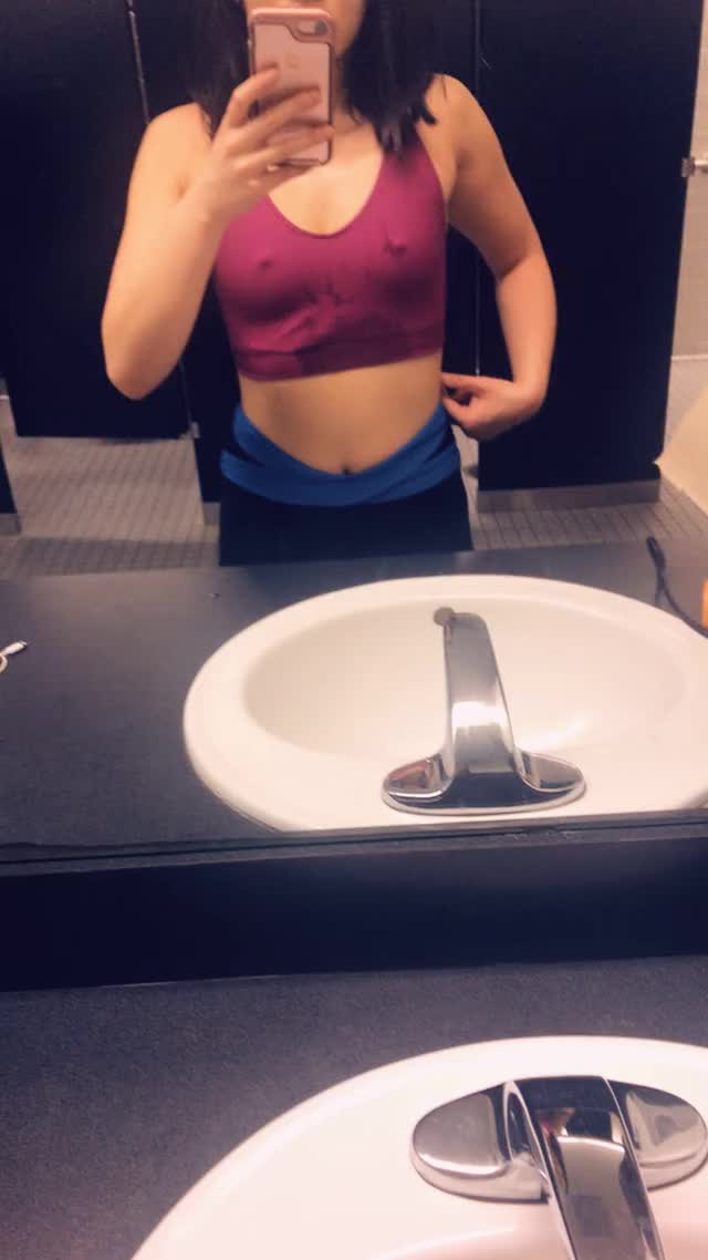 While he’s working out, I’m doing titty drops at the gym [f]